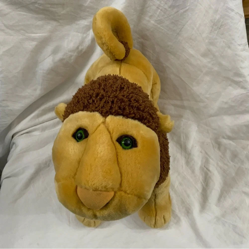 Gund Old Salem Winchester Lion Plush 12